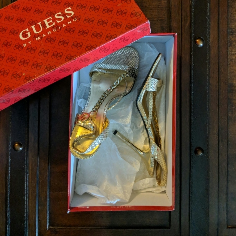 Guess by Marciano gold leath shoes